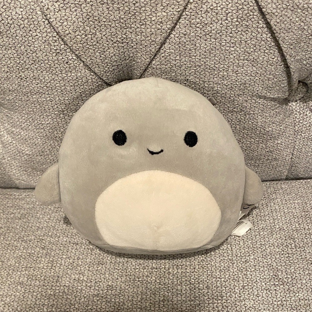 NWOT! 5” Gordon the Shark Squishmallow    kids plush toys stuffed squishmallows